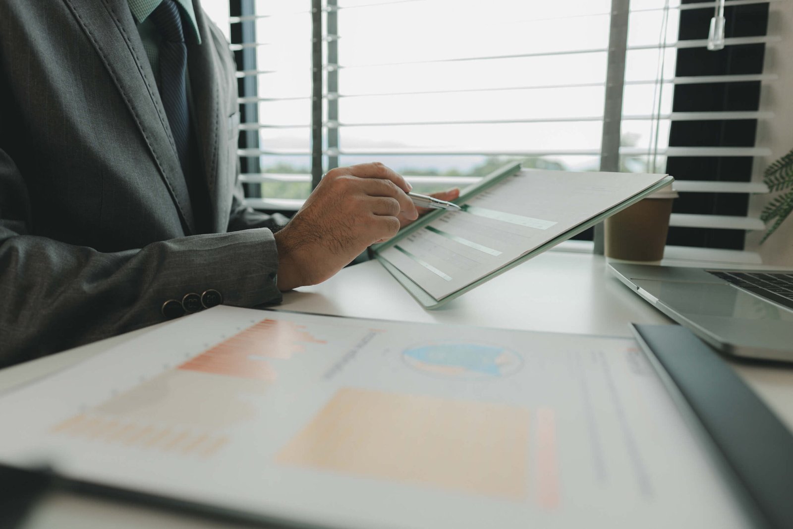 How to professionalize your management and scale safely in Paraguay